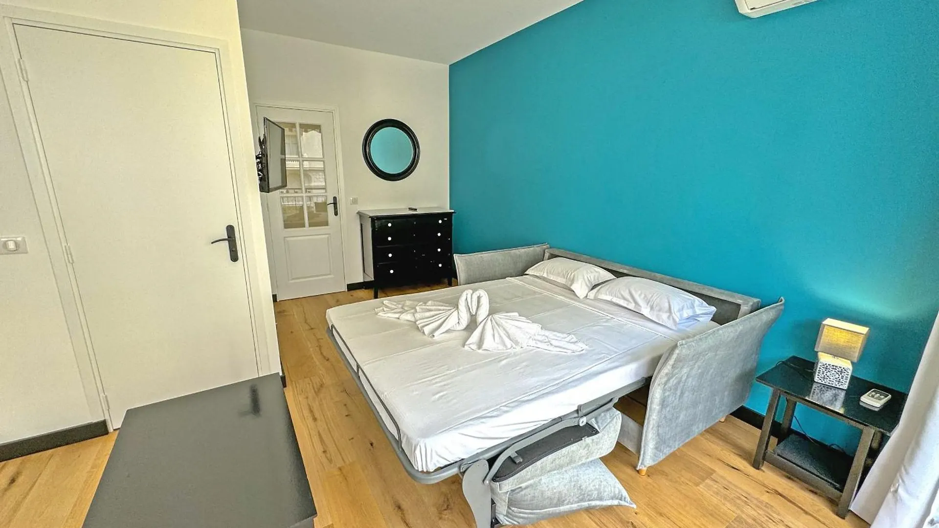 Courtyard Suite Promenade Nice