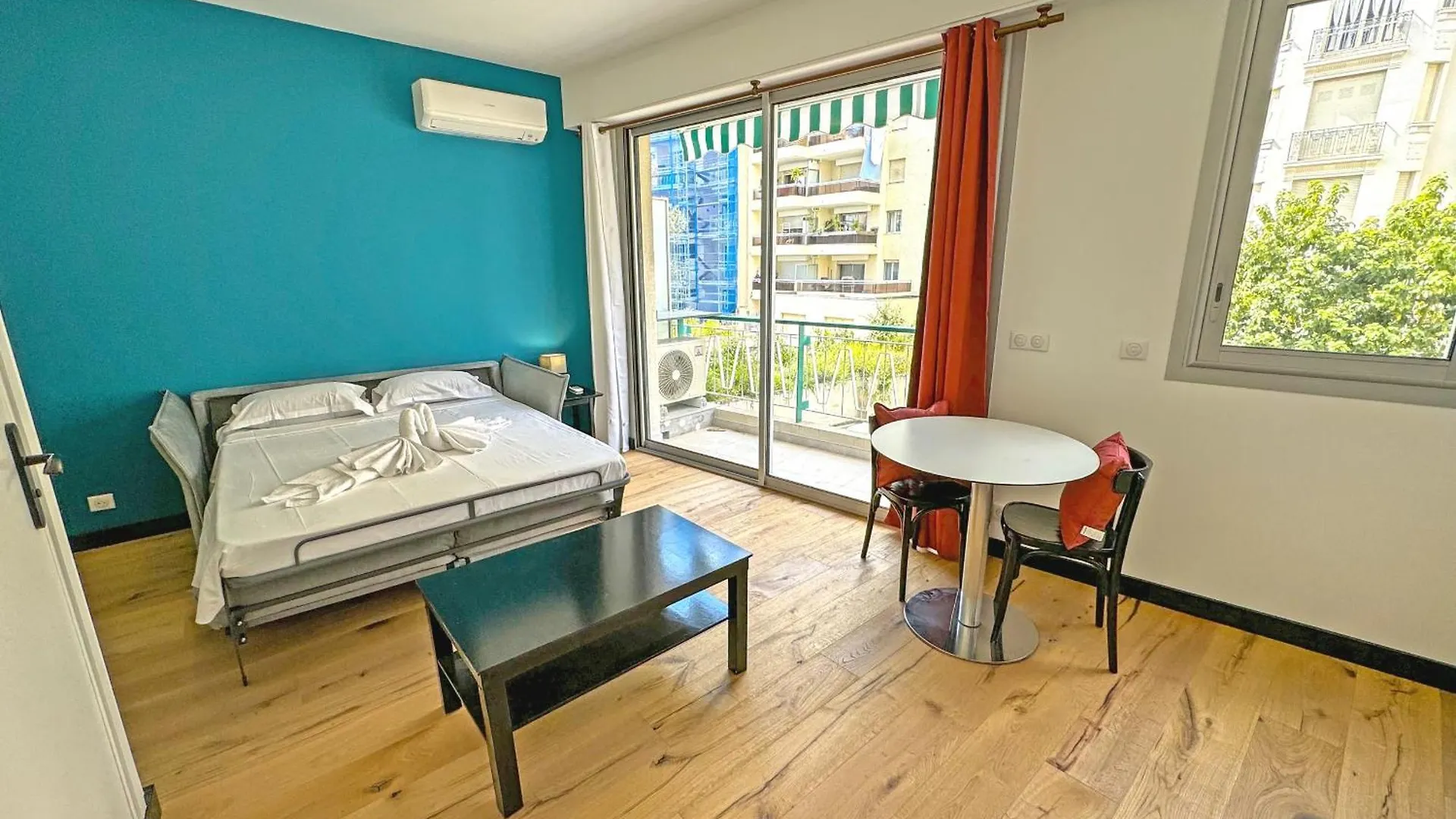 Courtyard Suite Promenade Nice Apartment